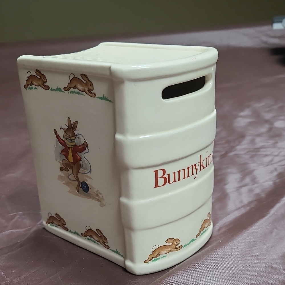 Bunnykins Ceramic Coin Bank - Picture 2 of 4